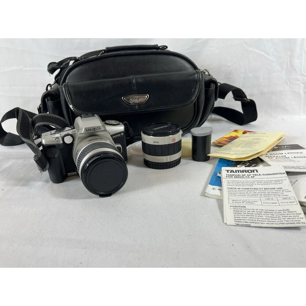 Minolta Maxxum 5 35mm Film SLR Camera Bundle w/ Tamron Tele-Converter & Bag